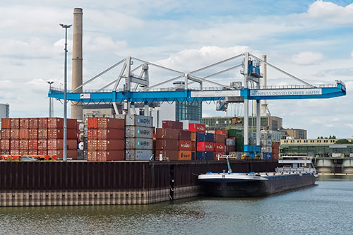 port-2467837